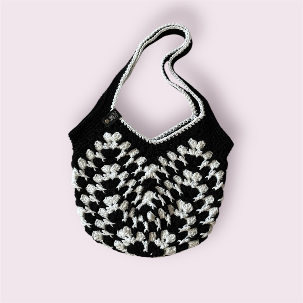 Black & White Crochet Granny Mosaic Shoulder Bag